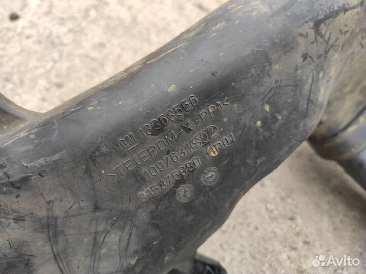 Патрубок впускной воздушного фильтра Astra J OPC