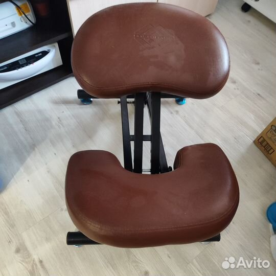 Ортопедический коленный стул