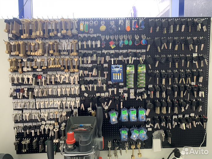 Изготовлени автоключей, а также их ремонт