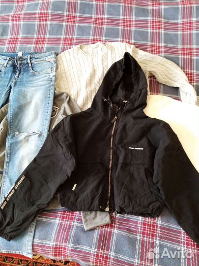 Продам одежду для девочки - подростка