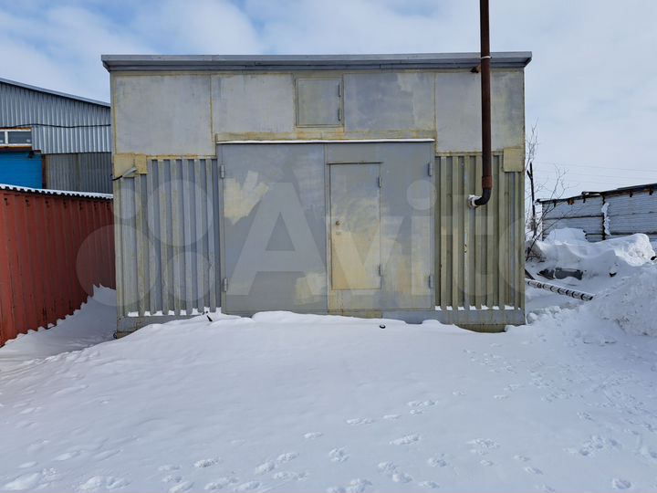 Гараж, > 30 м²