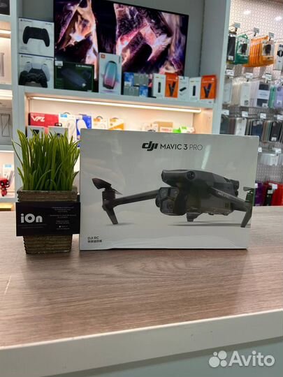 Квадрокоптер DJI Mavic 3 Pro RC Розница/Опт