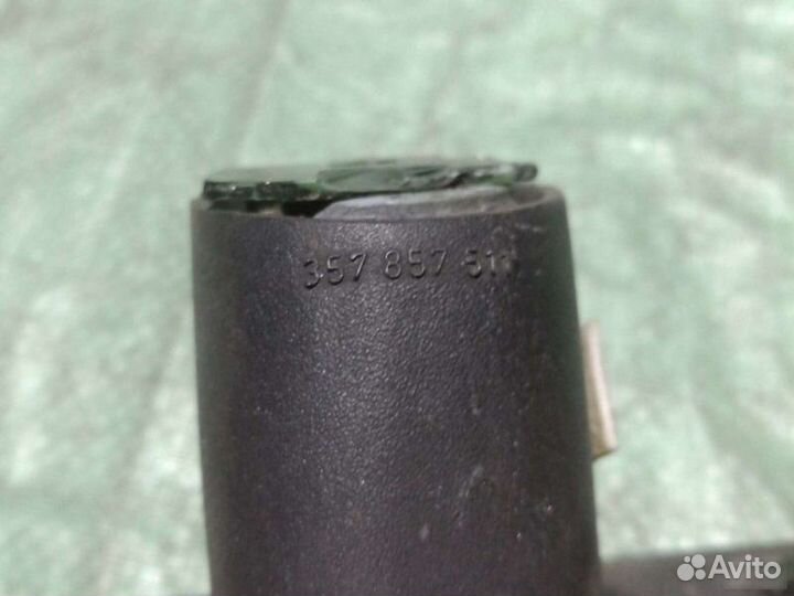 Зеркало салонное Volkswagen Passat B3 седан 2.0 9A