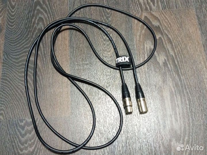 Студийный микрофон akg p220