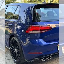 Volkswagen Golf R 2.0 MT, 2019, 41 000 км, с пробегом, цена 3 000 000 руб.