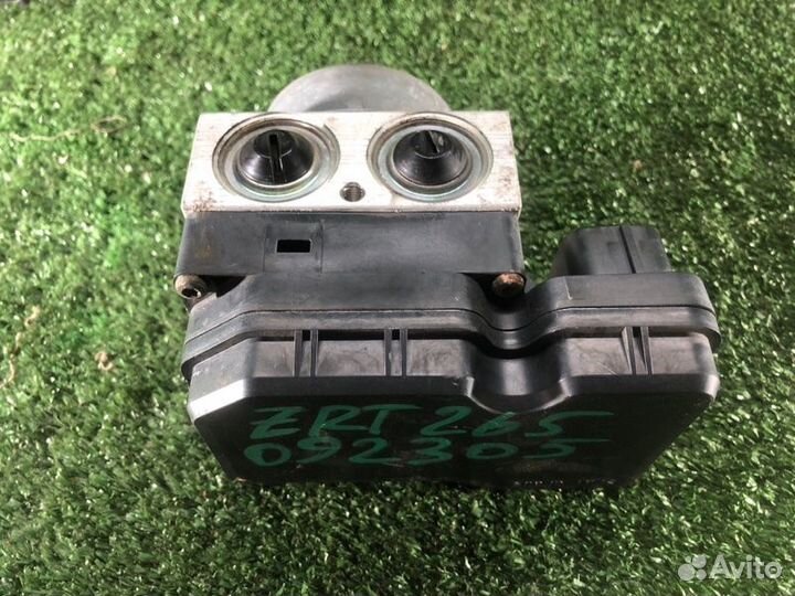 Блок ABS Toyota Premio ZRT265 2ZR-FE 2010