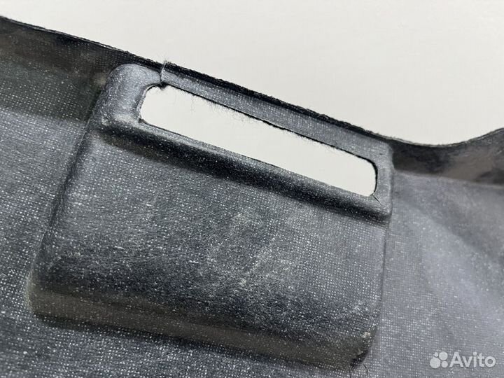 Обшивка крышки багажника Hyundai Solaris 2017