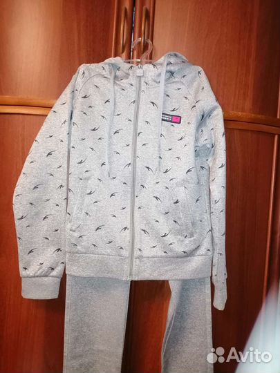 Спортивный костюм для девочки 140-146