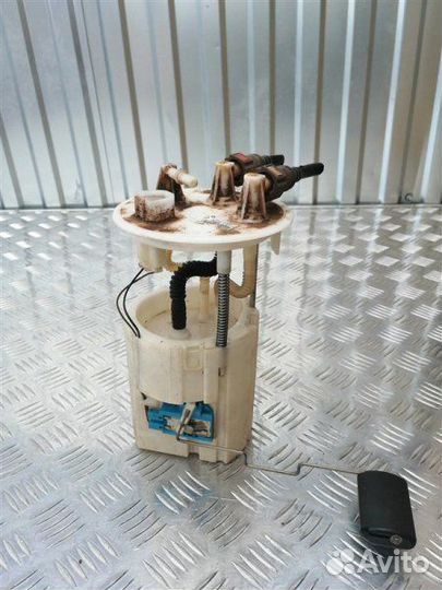 Насос топливный бензонасос правый Ssangyong Actyon