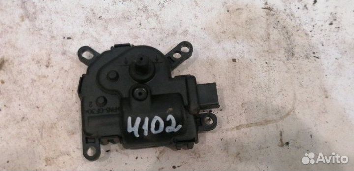Сервопривод заслонки печки Ford Focus 2 седан 1.4