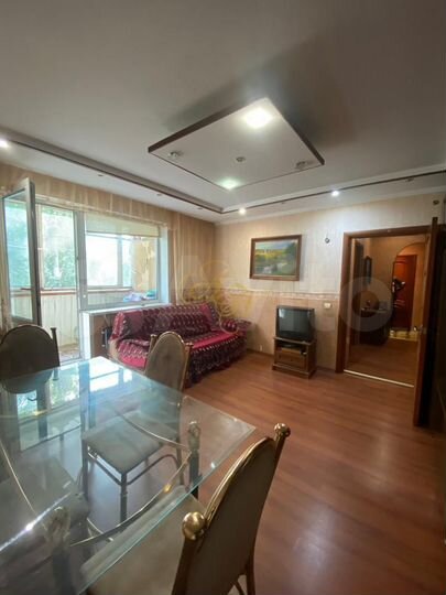 2-к. квартира, 52 м², 3/9 эт.