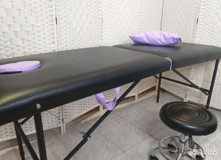 Кушетка. стол массажный. + подушечка