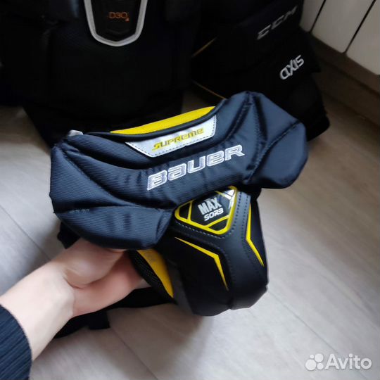 Хоккейная вратарская форма