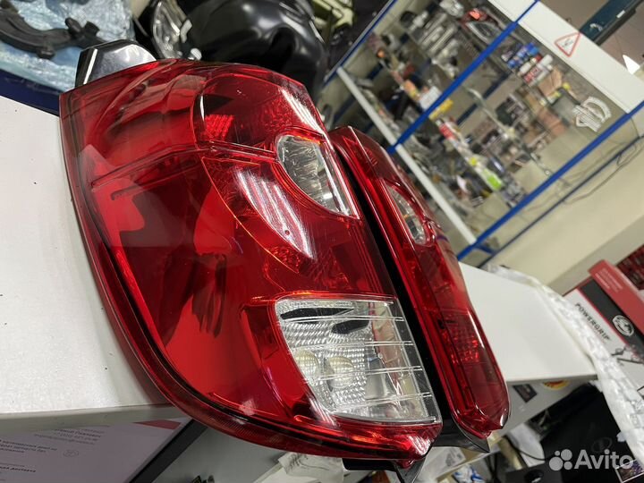 Mitsubishi colt 6 фонарь задний правый