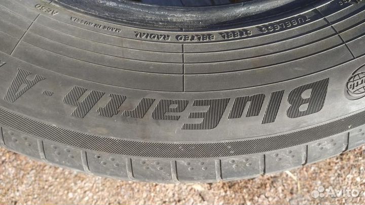 Yokohama BluEarth AE50 215/65 R17