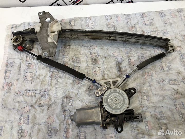 Стеклоподъемник передний левый Toyota Corolla E10