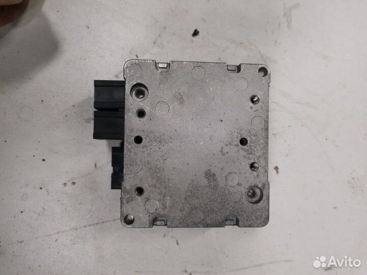 Блок управления Nissan Tiida хэтчбек HR16 2007