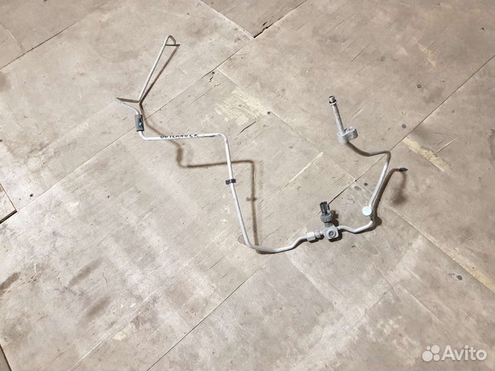 Трубка кондиционера Mitsubishi Outlander 1