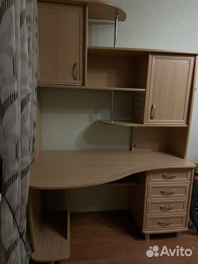 Компьютерный стол