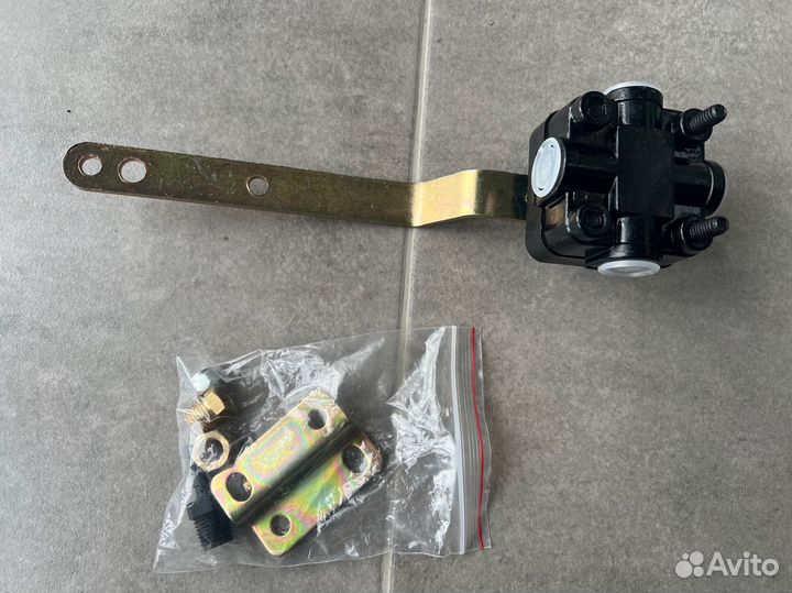 Кран уровня пола кабины KD2204