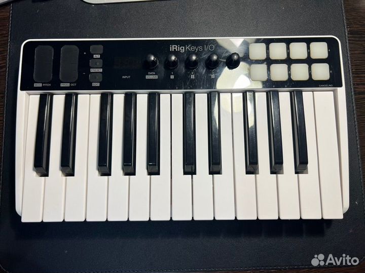 IK multimedia iRig Keys I/O 25