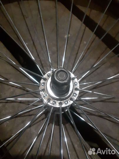 Колесо переднее,24
