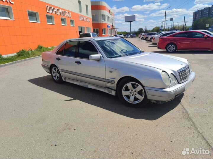 Mercedes-Benz E-класс 2.3 AT, 1996, 300 000 км