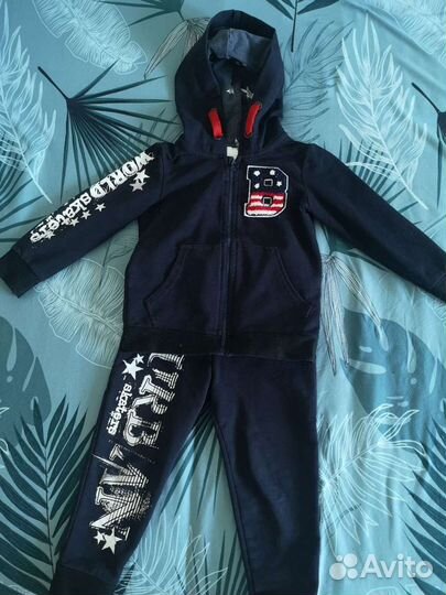 Спортивный костюм
