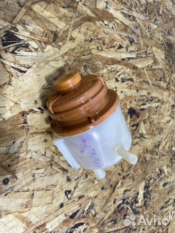 Бачок гур Сузуки Гранд Витара 2