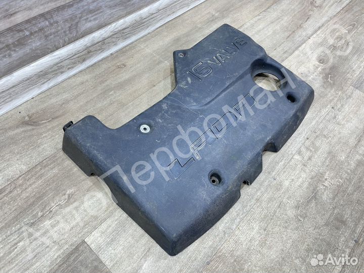 Декоративная крышка двигателя Ваз 2110 2111 2112