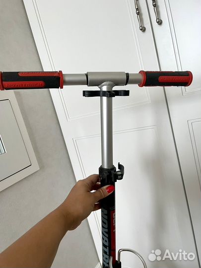 Самокат Novatrack и скейтборд