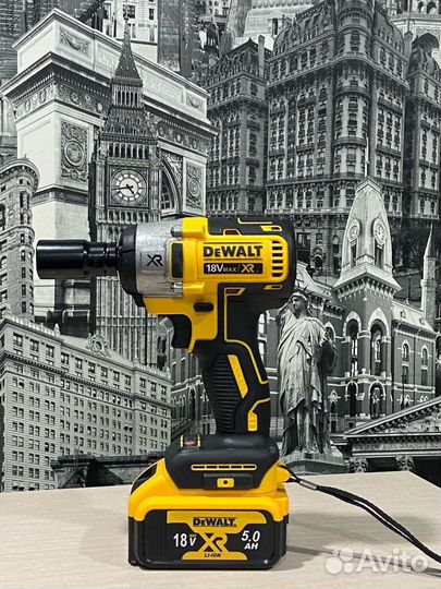 Гайковерт аккумуляторный dewalt