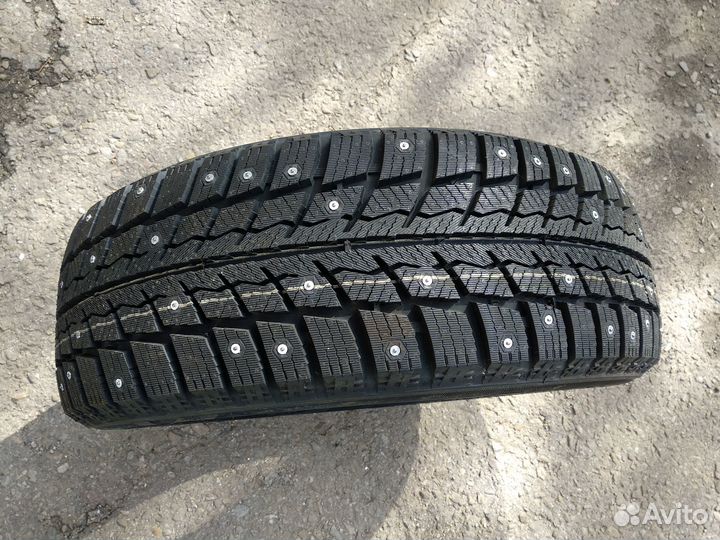 Zeta Antarctica Ice 225/40 R18 92H