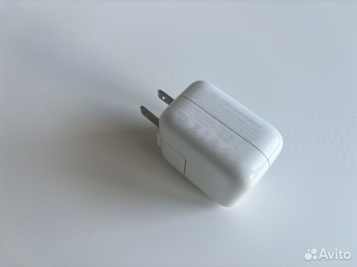 Адаптер Apple USB2.0 model 1401, 12W 5,2V 2,4А