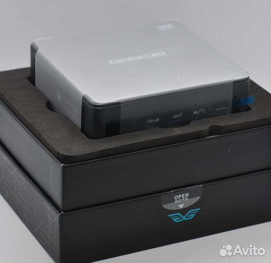 Производительный мини-пк Geekom Mini IT11 i7-1195G