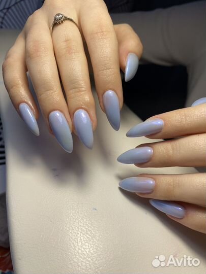 Модель на маникюр