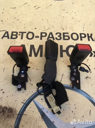 Mercedes W213 E213 замки ремней безопасности зад