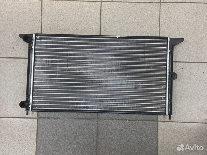 Радиатор охлаждения opel vectra 1.4/1.6л 1988-1995