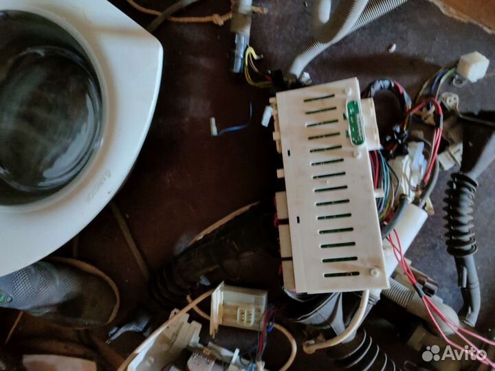 Стиральная машинка аристон в разборе автомат все