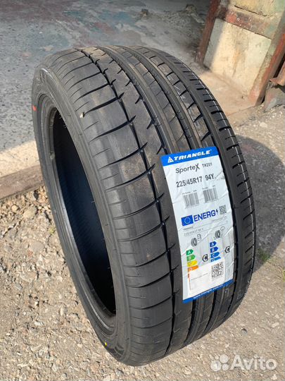 Triangle TH201 255/45 R17