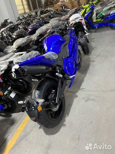 Электромотоцикл новый Ducatti