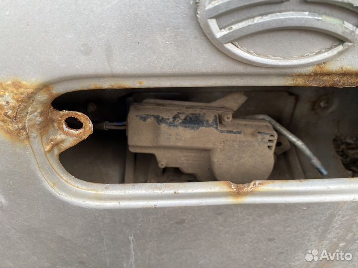 Крышка багажника задняя дверь Ховер H2