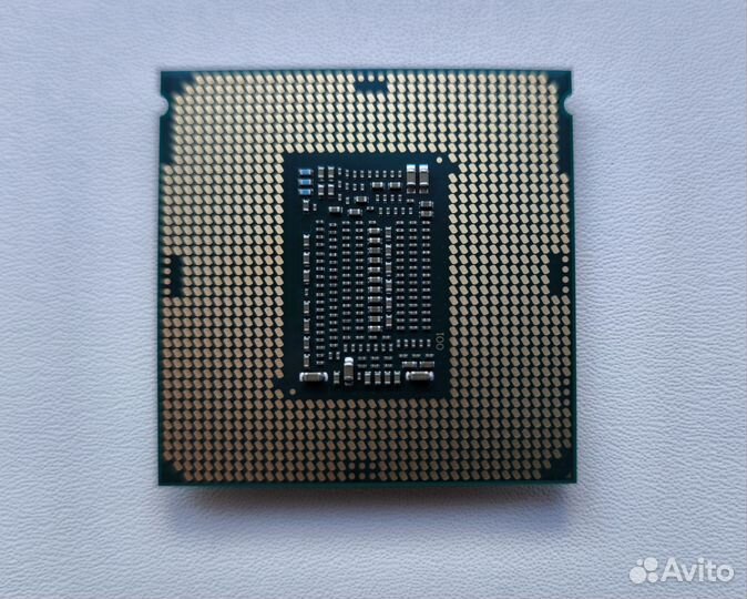 Процессор Intel Core i7 8700