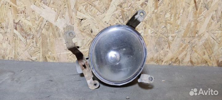 Фара противотуманная передняя левая Hyundai Matrix