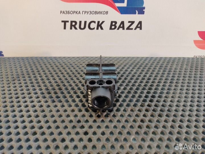 81981836000 Распределитель тормозных сил