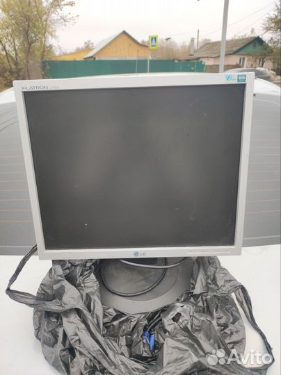 Монитор LG