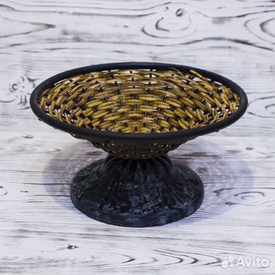 Вазы декоративные