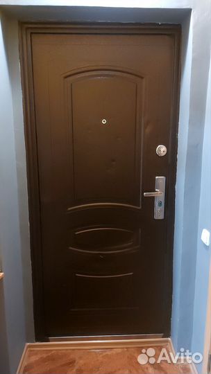 Дверь входная металлическая