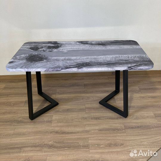 Кухонный стол 'Novel Corner'