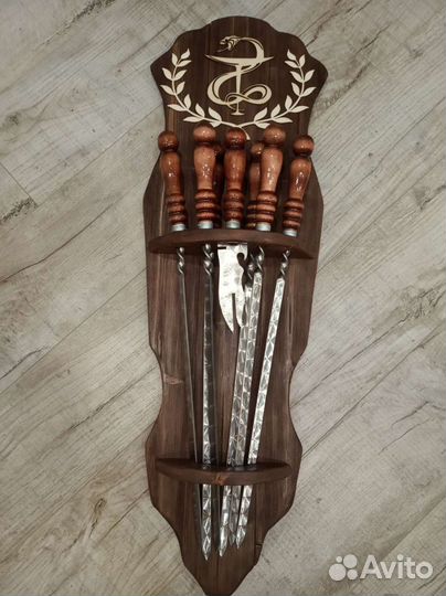 Подарок мужчине. Подставка с шампурами